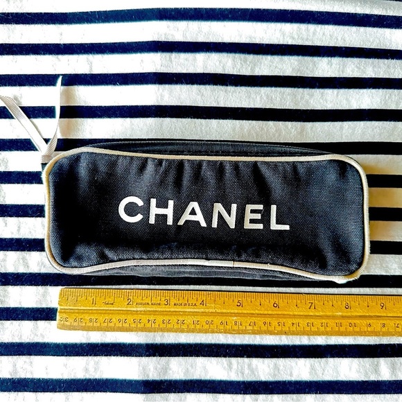 Authentic CHANEL canvas beauty pouch vintage rare - Picture 7 of 13